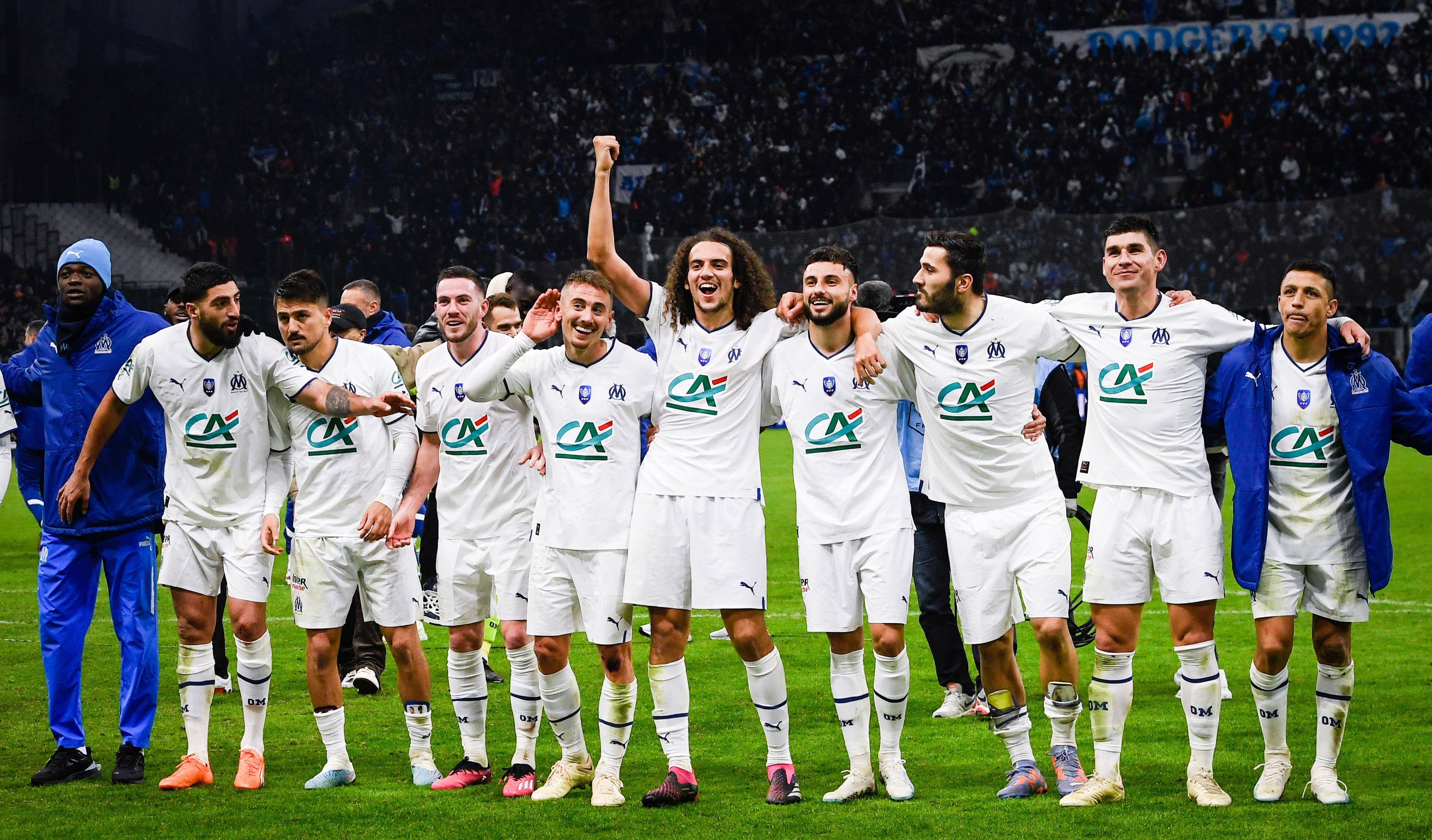 风云突变里昂今夜遗憾出局纽约尼克斯豪取连胜备战法国杯，媒体一致点评：蒂姆关键时刻关键助攻的简单介绍